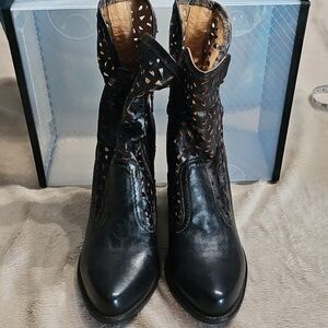 Bed Stu Black Cutout Leather Ankle Boots